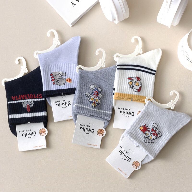 Seamless autumn and winter new children's mid-tube cartoon cotton socks for boys and girls, student sports and casual socks Seamless autumn and winter new children's mid-tube cartoon cotton socks for boys and girls, student sports and casual socks