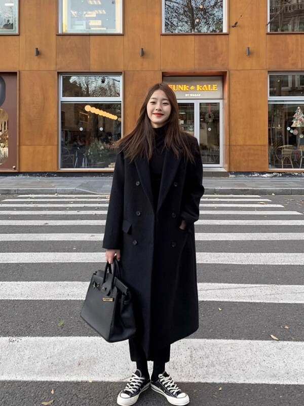 Black Woolen Coat Women's Small Korean Style New Autumn and Winter High-end Sense Mid-length Thickened Woolen Suit Coat