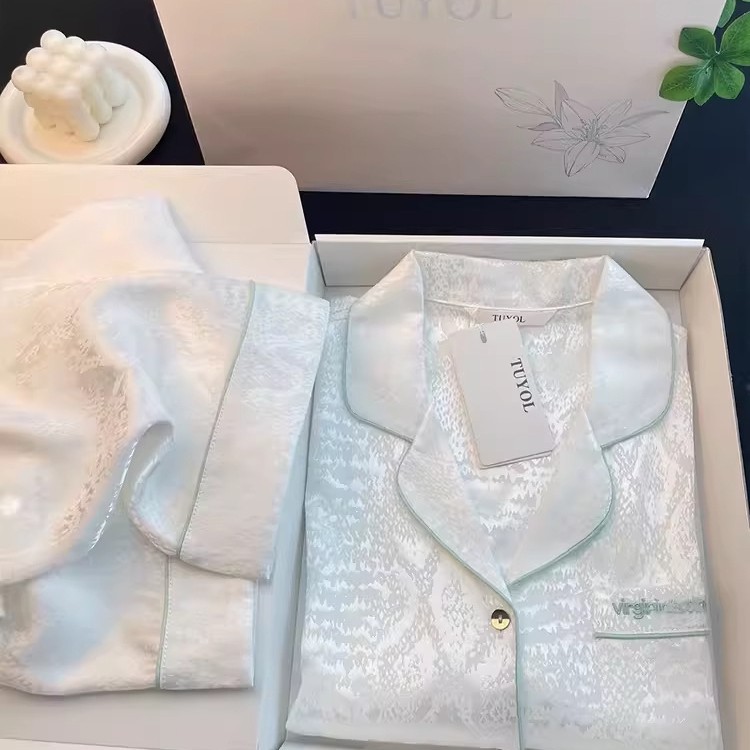 Pajamas for Women Spring & Fall 2025 New Style Real Ice Silk High-End Accessible Luxury Elegant Long-Sleeved Spring Home Wear Set