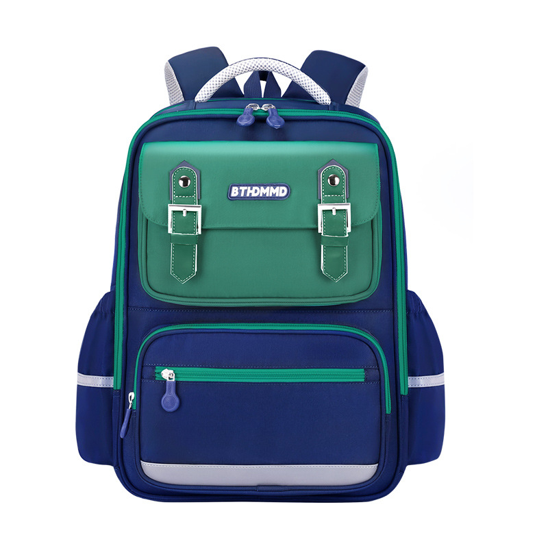Mochila escolar de nuevo estilo para estudiantes de primaria masculinos, mochila impermeable ligera de gran capacidad, mochila fresca pequeña de alto valor, mochila de carga reducida