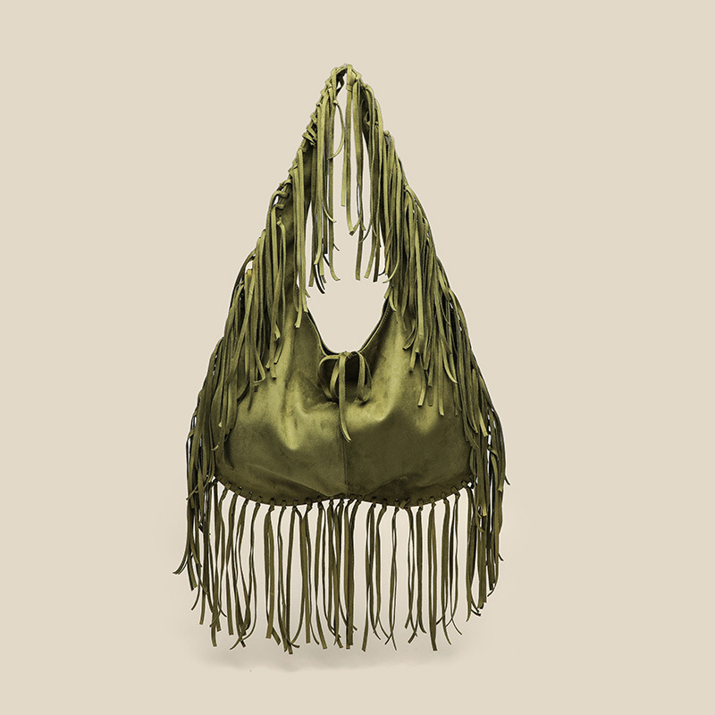 Bolso de mujer de un solo hombro de tendencia de media luna de borla de gran capacidad Bolso de bola de masa retro de terciopelo de piel de venado de mensajero simple casual
