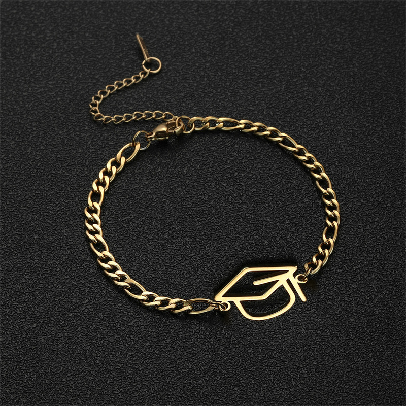 Cut stainless steel gold bracelet scholar hat pendant 304 stainless steel elegant all-match Figaro bracelet