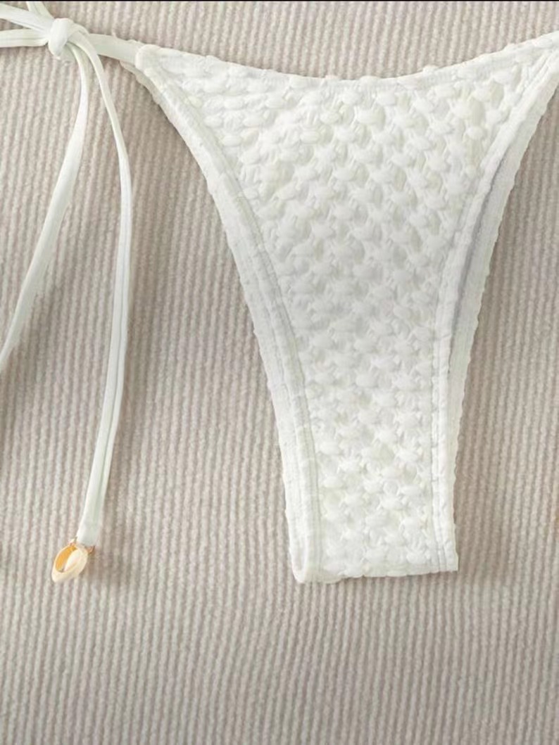 Women's Sexy Two Piece Bikini Set For Beach And Pool Coverage_voghion.com