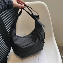 潮流个性尼龙饺子包男女同款单肩斜挎托特包大容量百搭休闲挎包女