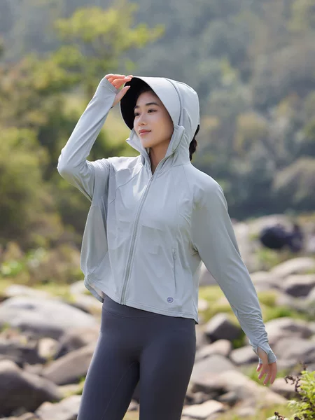 Cooling Sun Protection Clothing for Women with Black Rubber Brim, Uv Protection, Summer Outdoor Lightweight Breathable Sun Protection Cape
