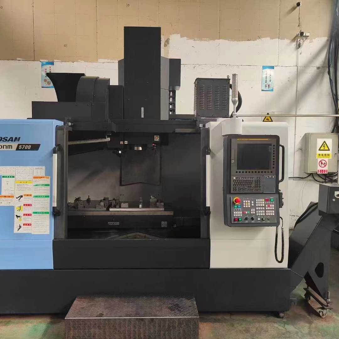 韩国斗山原装DNM5700立式加工中心，海天龙门加工中心2*5米