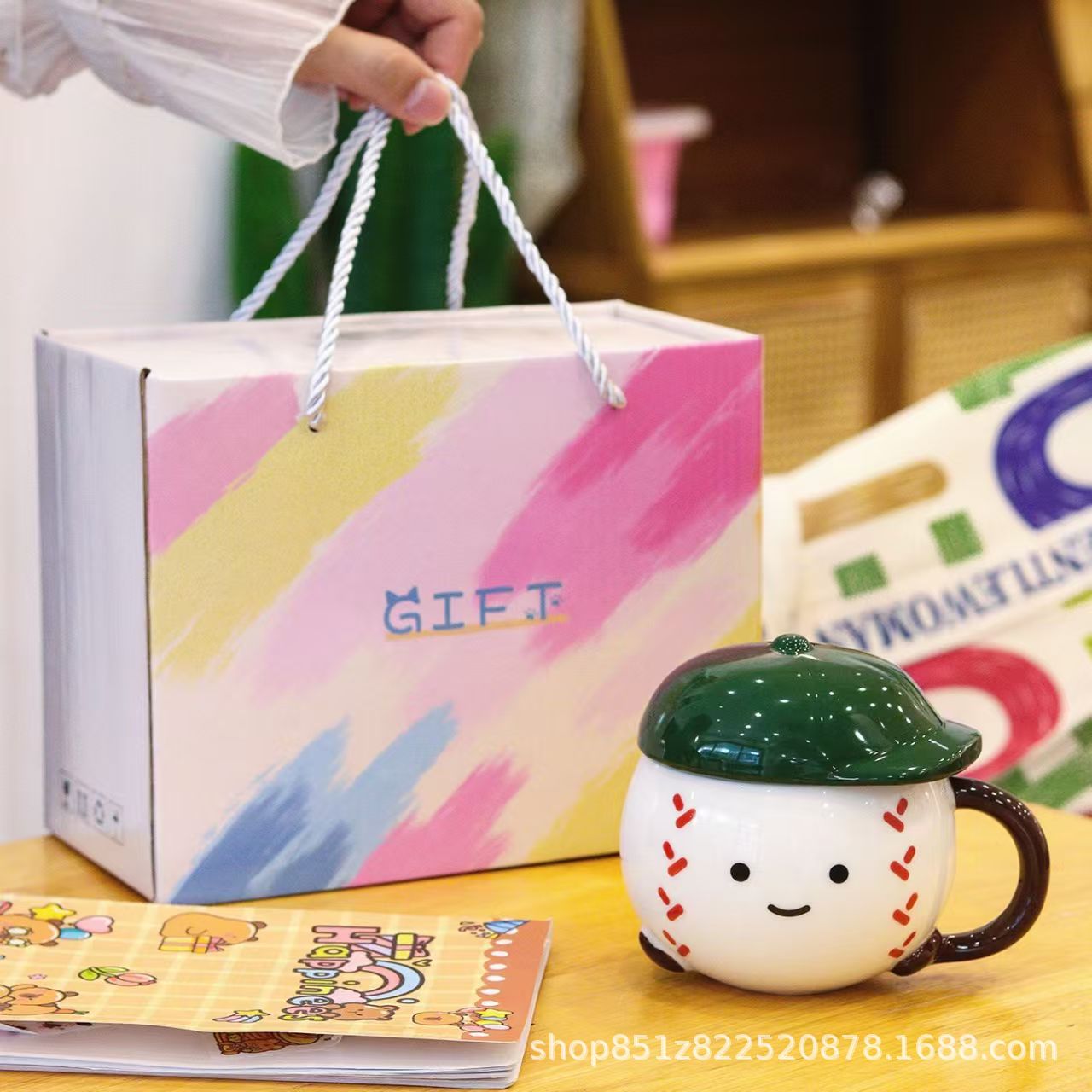 Regalos de Navidad creativos tazas de cerámica tazas de dibujos animados tazas de agua de pareja nórdicas tazas de café con tapa caja de regalo