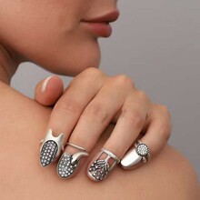 �羳�ƷŮС���OӋָ�hŮ�͹Ž�ָ�p�ݸ߼����_�ڿ��{��Ůʿ��ָ