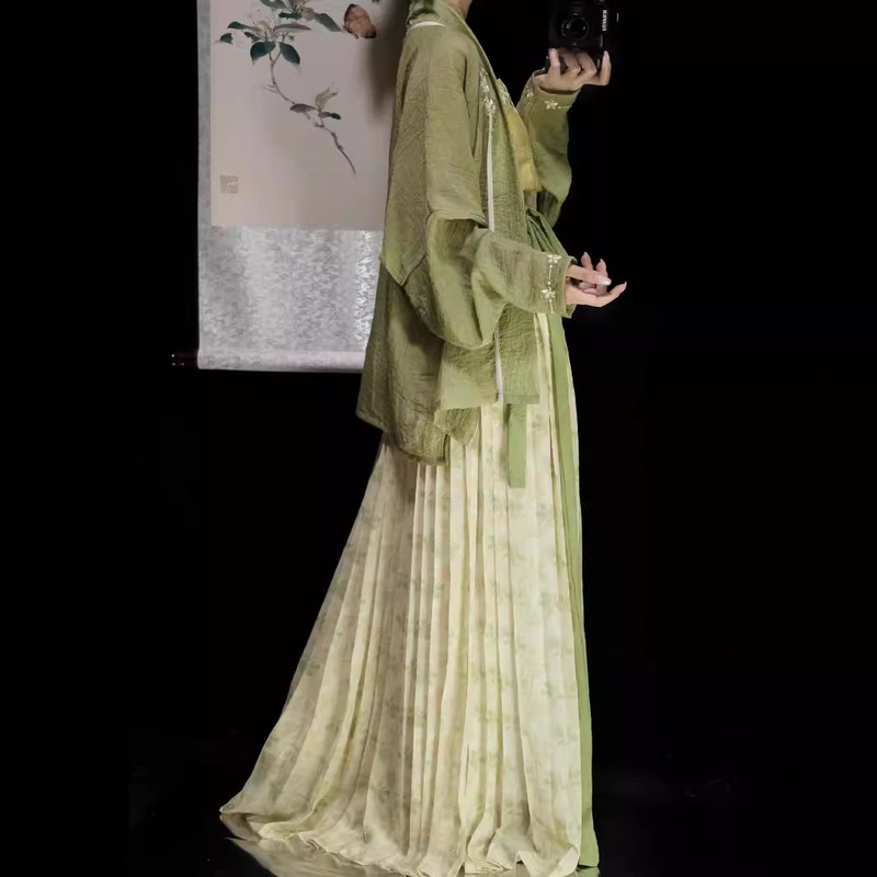 Original Song Dynasty Style 2026 New Hanfu for Women with Airplane Sleeves, Pleated Skirt, Song Pants, Improved Daily Outfit for Spring and Summer