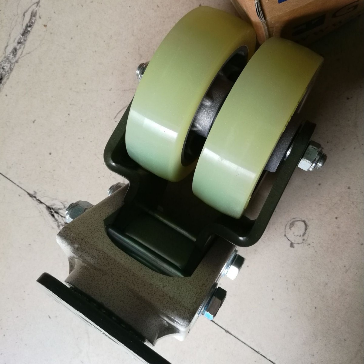 ��Ӧ����FOOTMASTETR���������������ͽ���G-DOK IND����