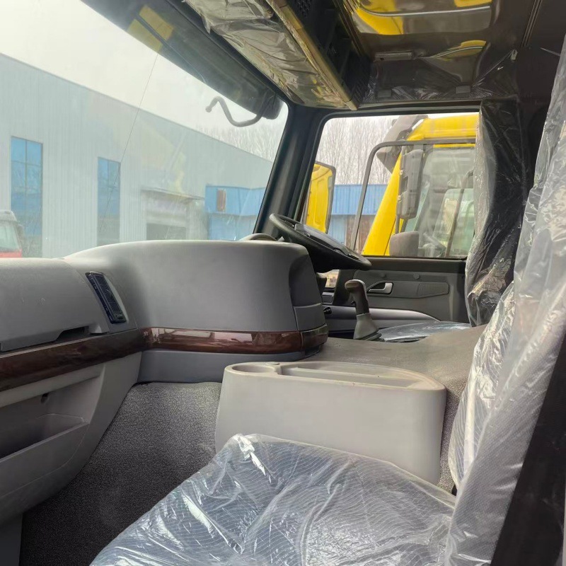Export 371-Horsepower Self-Loading Dump Truck for Engineering Purposes, Cross-Border Sinotruk Howo Front-Four-Wheel and Rear-Eight-Wheel Dump Truck