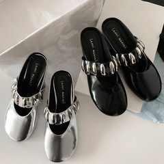 超有調性上腳非常美！2024新氣質包頭金屬裝飾一腳蹬真皮穆勒拖鞋