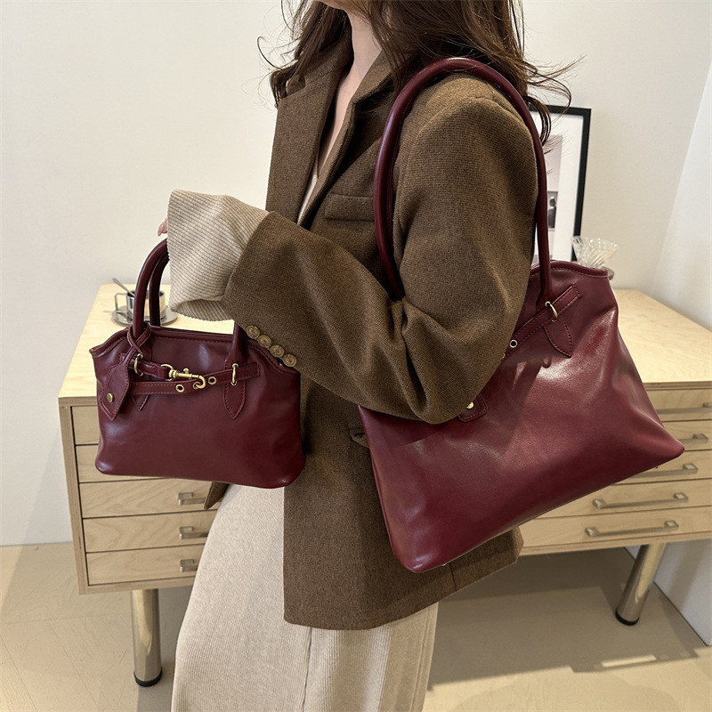 Nicho de diseño de mochila simple de hombro retro bolso de gran capacidad para mujeres 2024 nueva moda bolso de mano