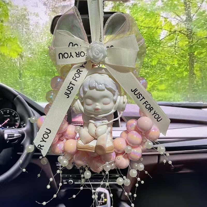 아기를 안고 있는 핑크 크림 스트리머 비즈 (조용함을 즐기세요)