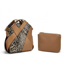 �羳����Ʒ�|�r�а������e���ᳱ���¿�Ů��