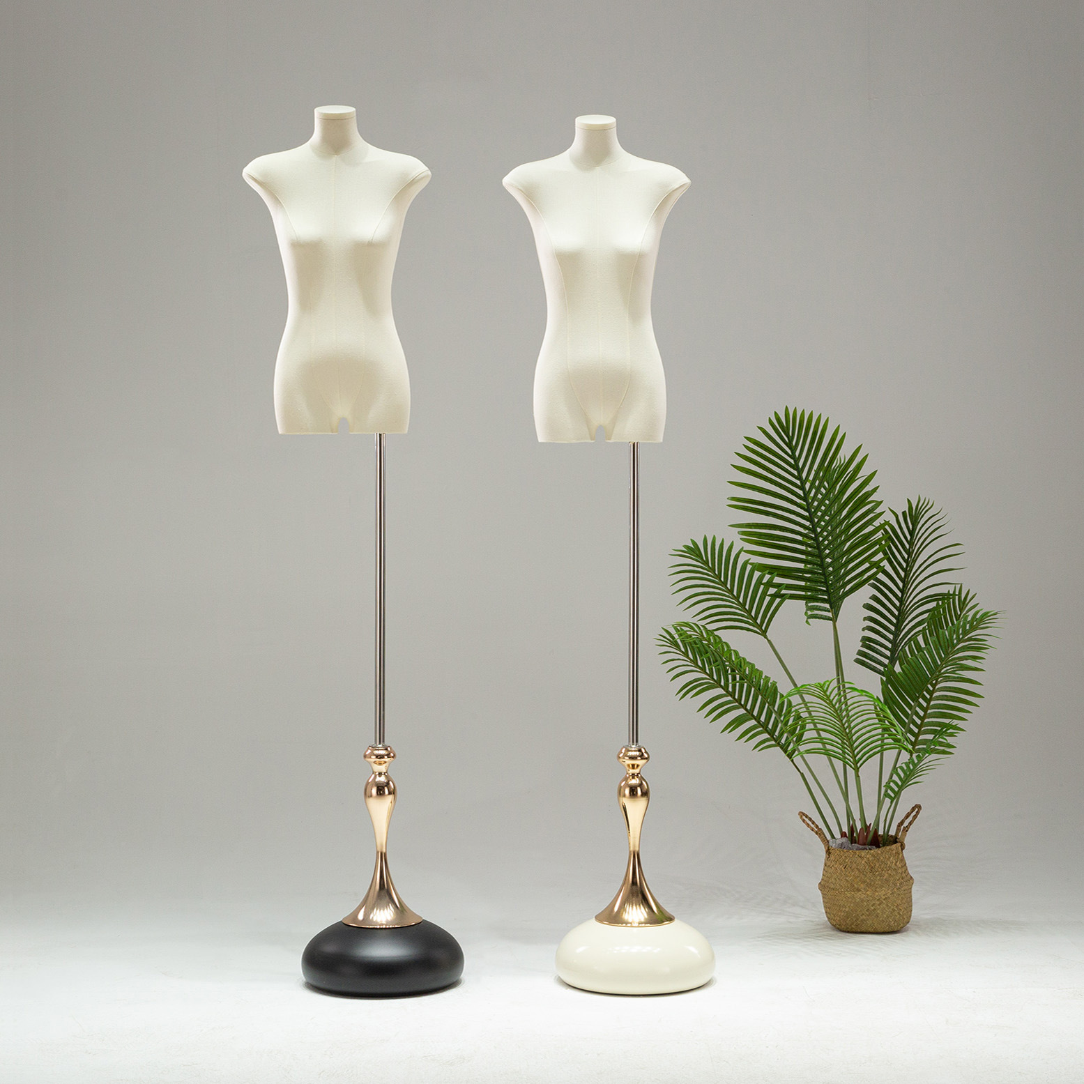 Modelo de accesorios tienda de ropa de mujer maniquí de gota de agua base ventana de pantalla de cuerpo de vestido de boda exhibición de cuerpo humano marco de modelo