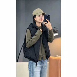 其他短外套;女式衬衫;女式马甲