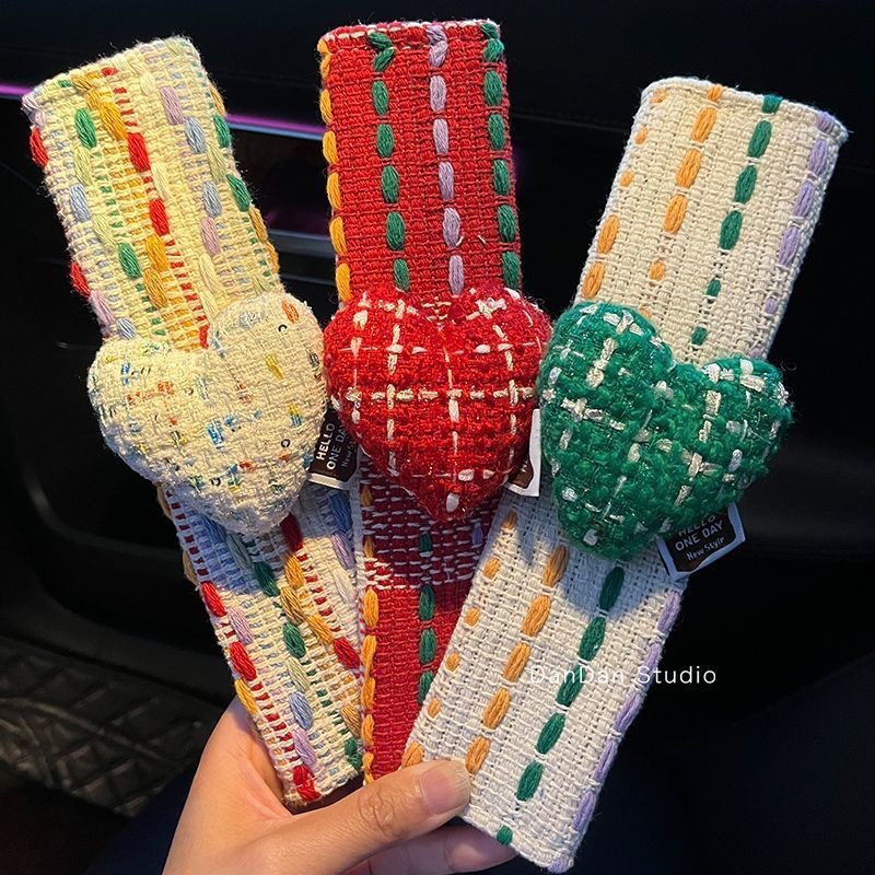 Car Seat Belt Shoulder Cover, Cute and High-End Female Car Decorative Protective Cover, Anti-Stranglehold Car Interior Accessories