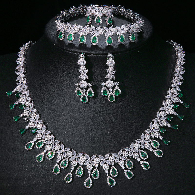European and American Luxury Fashion Full Diamond Zircon Inlaid Bridal Dress Jewelry Set Women's Accessories
