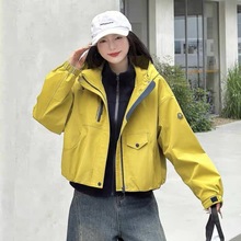 加绒加厚工装外套女短款2025冬新款拼接翻领时尚宽松显瘦两件套