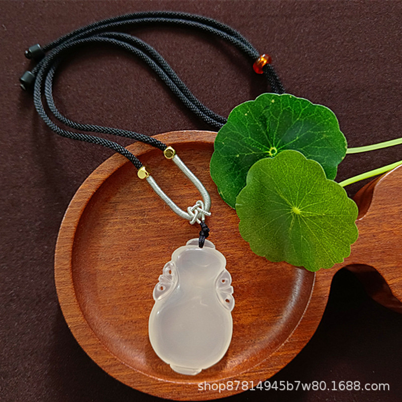 검은색 끈이 달린 물병 모델 2개(43*28mm)