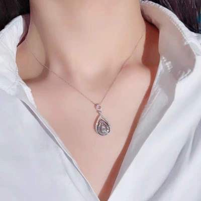 new pattern Necklace A small minority design Simplicity Versatile atmosphere clavicle Light extravagance ins Cold personality Pendant