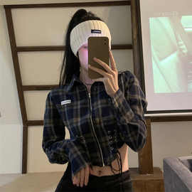 不规则短款衬衣女春秋2025新款复古港味格子甜辣设计感长袖衬衫潮