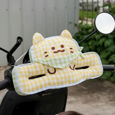 New electric scooter with enlarged and thickened baby-specific anti-collision pads, designed to protect children from head injuries while riding electric scooters; features a cartoon design (Elektromobil üçün bamper qoruyucu yastıqlar) - yellow-cat-grid