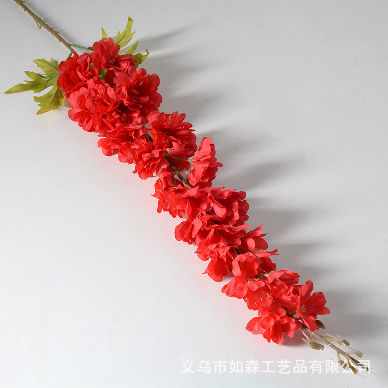 Gran golondrina roja