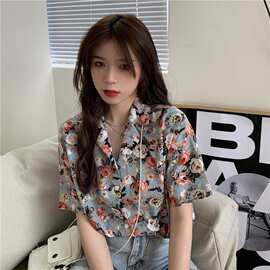 夏季碎花衬衫女复古港味短袖衬衣西装领宽松设计感小众学院风上衣