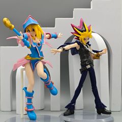 ゲーム城の手はゲーム王の周辺の武藤のゲームの黒魔が女の子のマナの露店を導いて模型の置物を売ります。