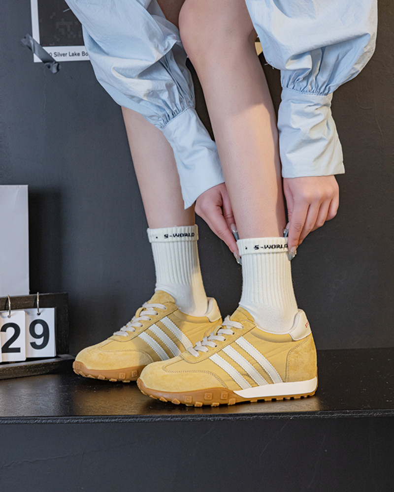 노란색 내부 증가