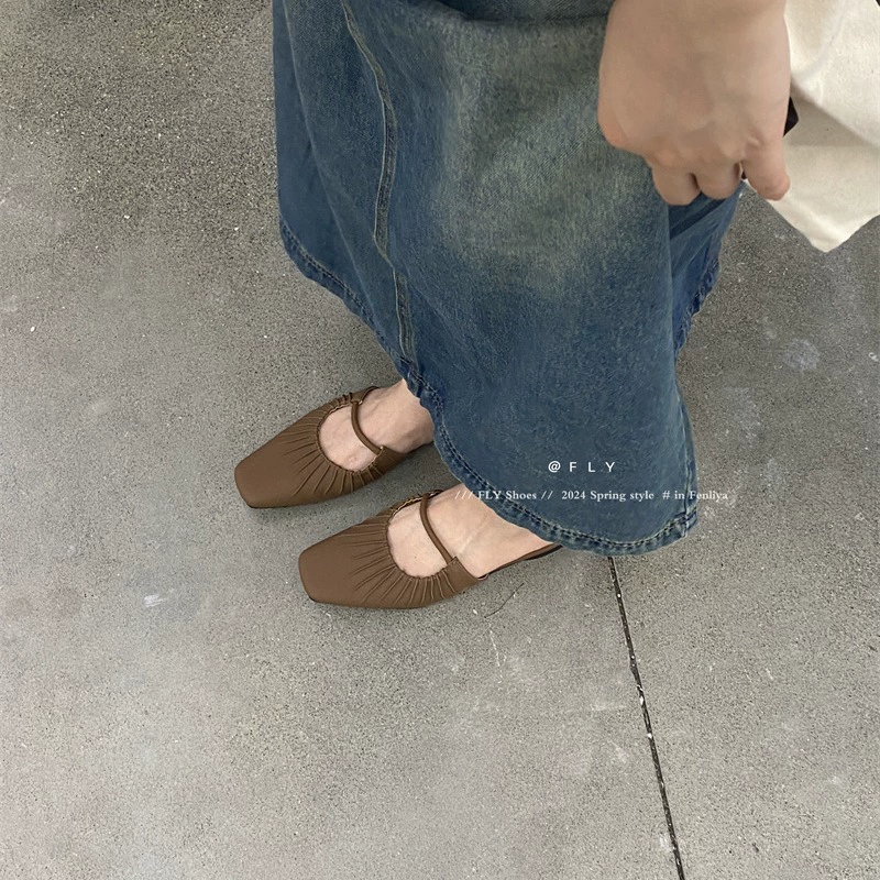 Фэнли-я плоские складки baed head half slippers женская обувь на 2024 летнюю ночь французский ветер нежная полупроводность