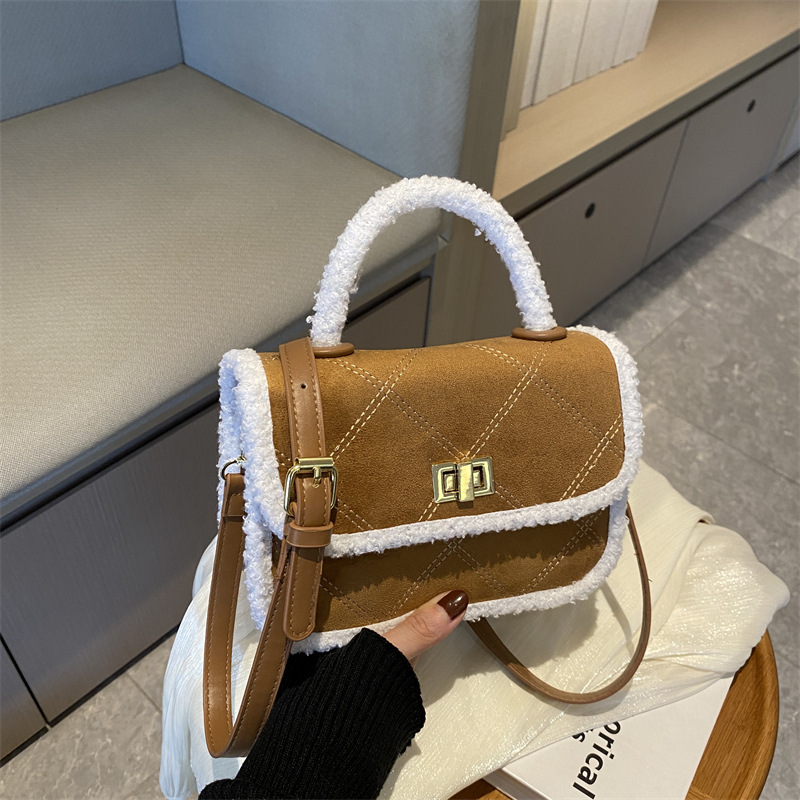 Bolso pequeño bolso de mano mujer 2025 nuevo estilo de primavera de hombro de moda bolso casual de piel de venado simple borde de peluche