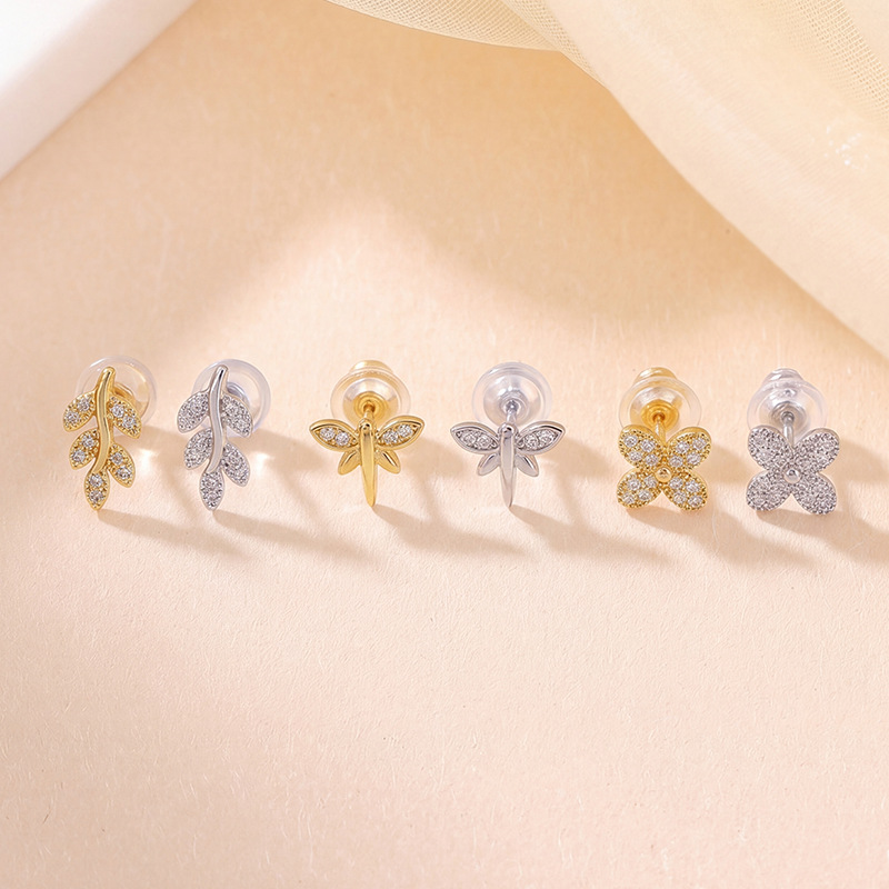 Khuyên tai bạc S925 mạ vàng hình lá cây chuồn chuồn cỏ bốn lá đính đá phong cách nhẹ nhàng — Kiểu hai bạc
