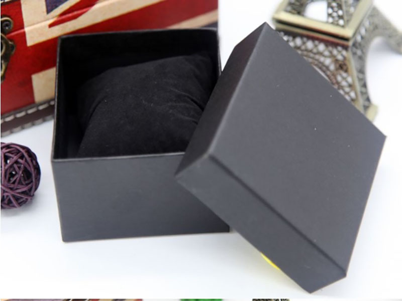 Black paper box without LG