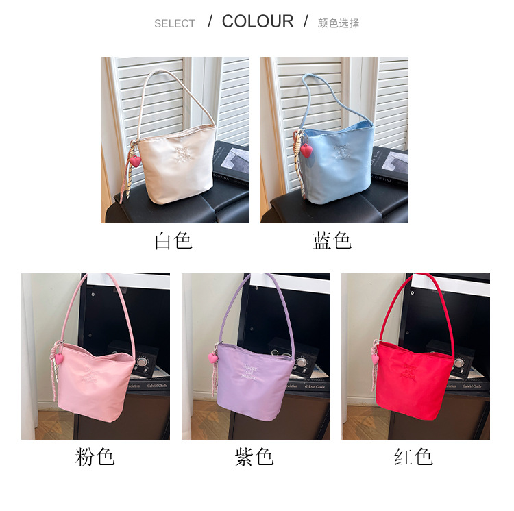 韩国小众手提单肩伴手礼水桶包包女简约休闲百搭腋下小方包尼龙