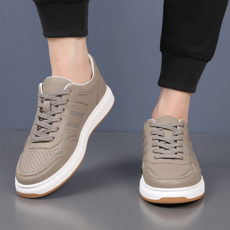 Piel de vaca de primera capa de verano nuevos hombres sandalias de cuero de cuero casual para hombres zapatos de hombre huecos perforados transpirables zapatos de hombre