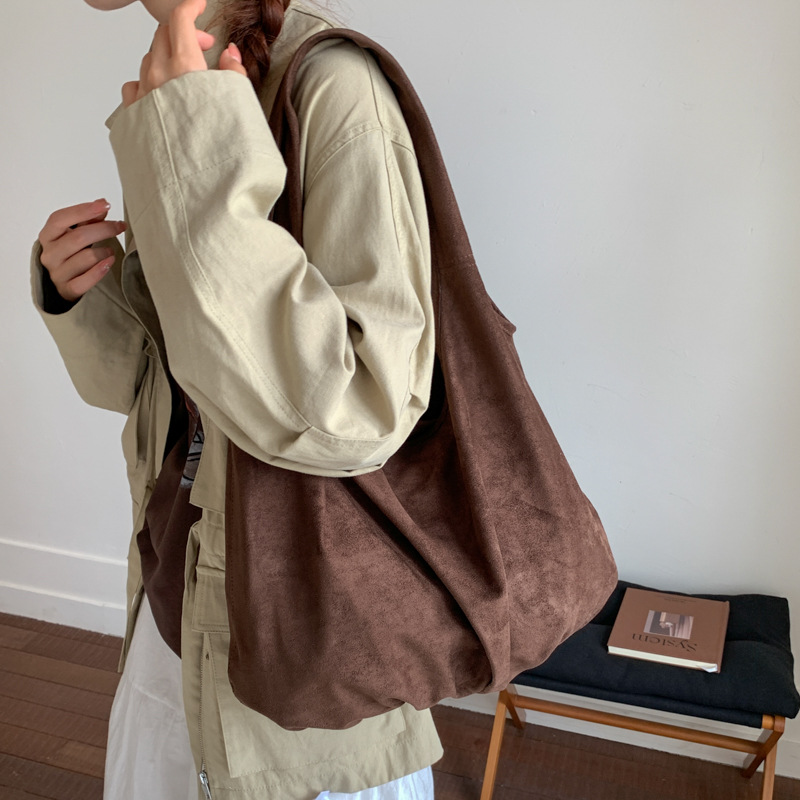 Women's 2025 Autumn/Winter New Suede Pleated Cloud Bag Large Capacity Leopard Print Shoulder Bag Shopping Tote - Thumbnail 3