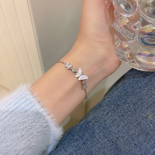 Light luxury niche micro-embellished delicate bow bracelet for women ins fashion versatile temperament creative pull-out bracelet bracelet