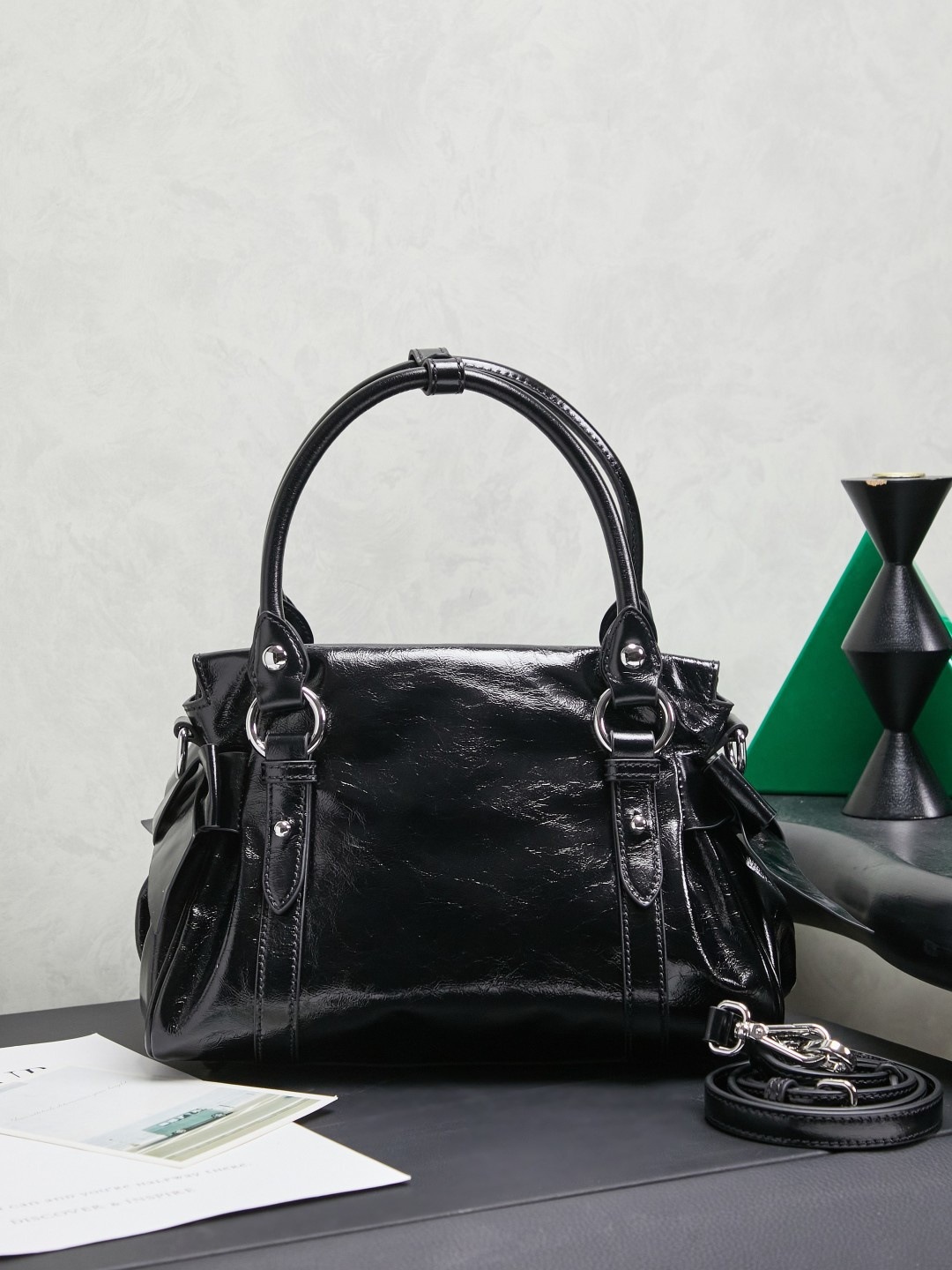 M-Style Oil Wax Leather Motorcycle Bag - New Retro Sweet & Cool Foldable Zipper Bow Handle Crossbody Commuter Bag - Thumbnail 6