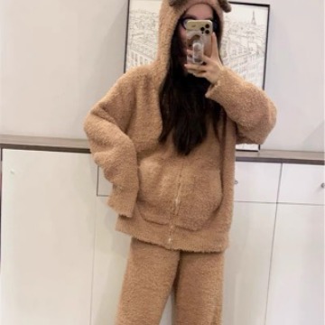 가을과 겨울 일본 귀여운 긴 귀 부드러운 지퍼 카디건 숙녀 홈 의류 잠옷 세트 도매