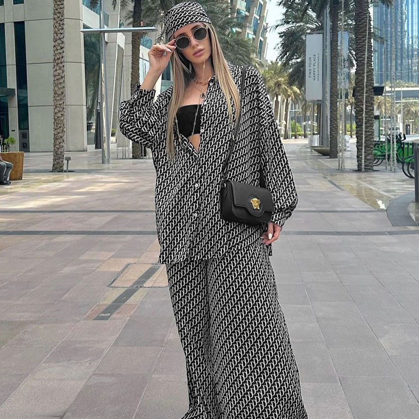 fashionable comfortable soft long-sleeve