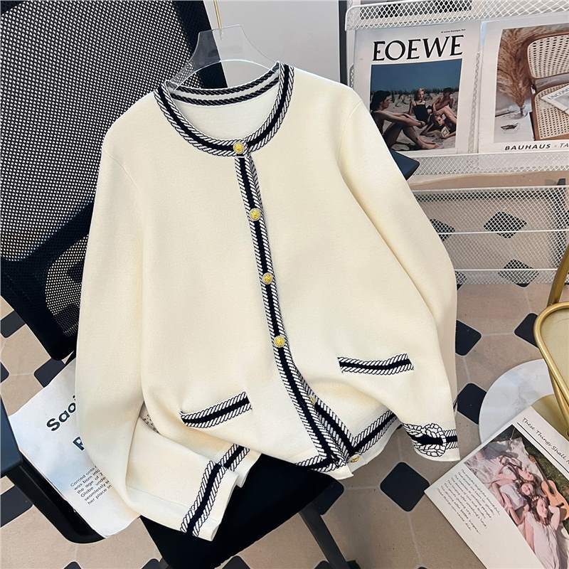 Tweed Style Style Wool Cardigan for Women 2025 Autumn and Winter New Round Neck Gold Button Contrasting Color Knitted Top Jacket