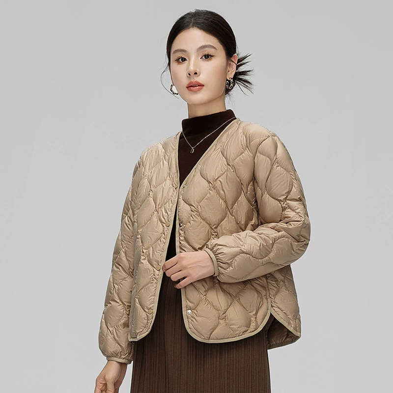 Зимний 2024 новый дизайн с длинным рукавом с водяным V-образным вырезом легкий пуховик женский теплый тренд свободный дикий пиджак