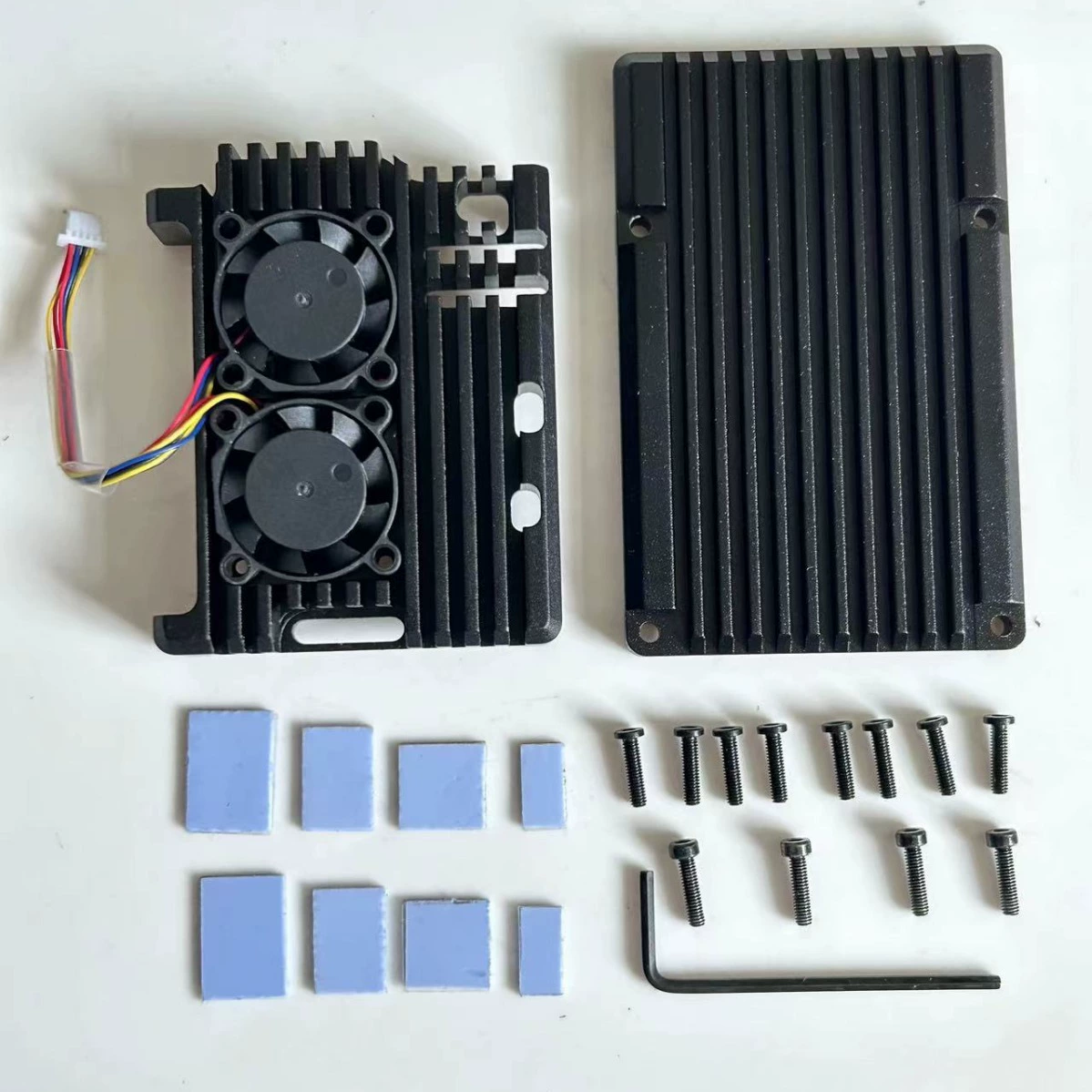Raspberry Pi 5-го поколения алюминиевый броневой корпус, PWM регулировка скорости, бесшумный двойной вентилятор, металлическая защитная охлаждающая коробка