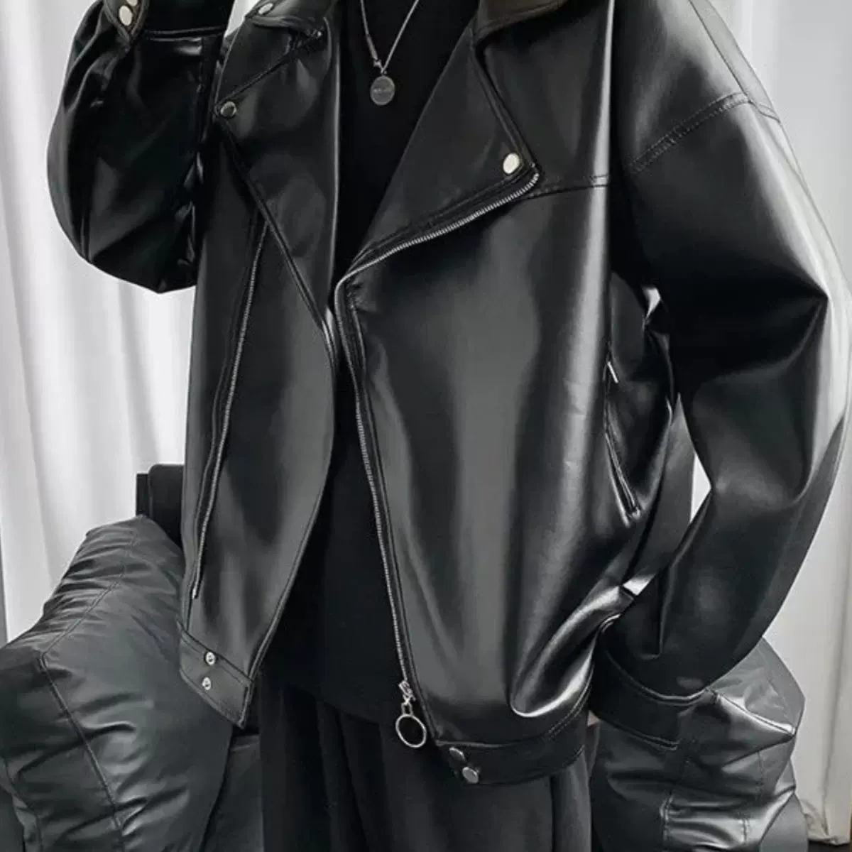 跨境秋季潮牌斜拉链大男飞行员皮夹克男翻领短款美式复古机车皮衣