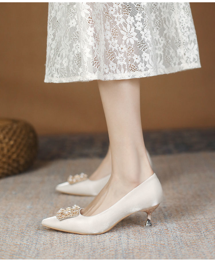 Tempérament français talons hauts femmes talon fin célébrité senior niche design sens_voghion.com