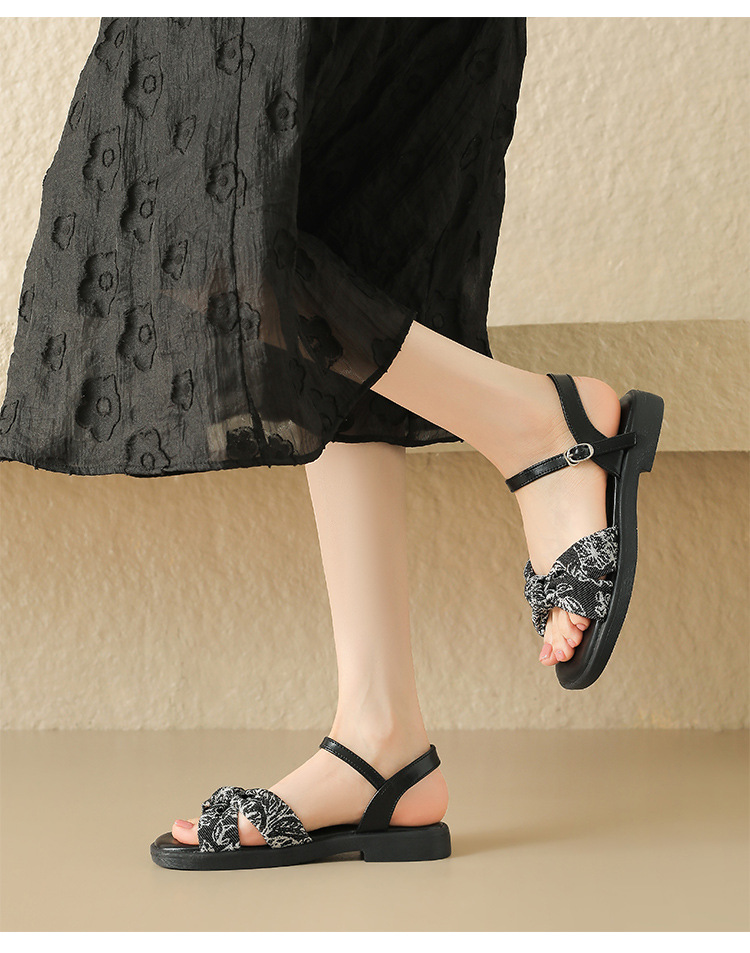 Sandal nữ quai ngang cổ điển họa tiết hoa, đế dày tăng chiều cao — AY373 Đen chi tiết 21