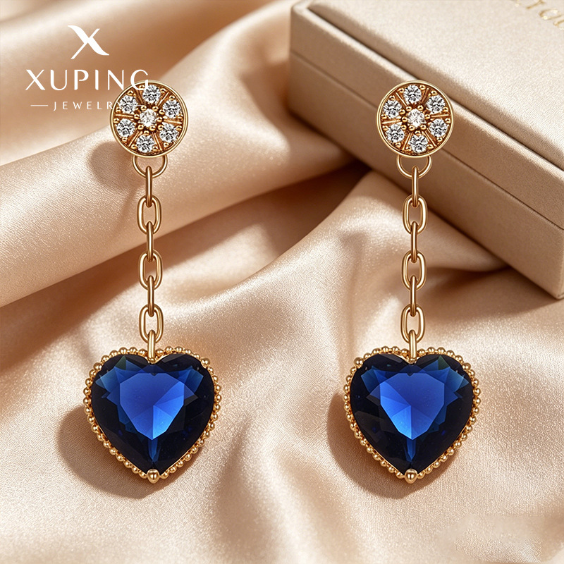 Xuping serie de aretes de amor de aleación de diamante en forma de corazón aretes de otoño y invierno estilo de diseño ligero lujoso pernos de orejas mujeres